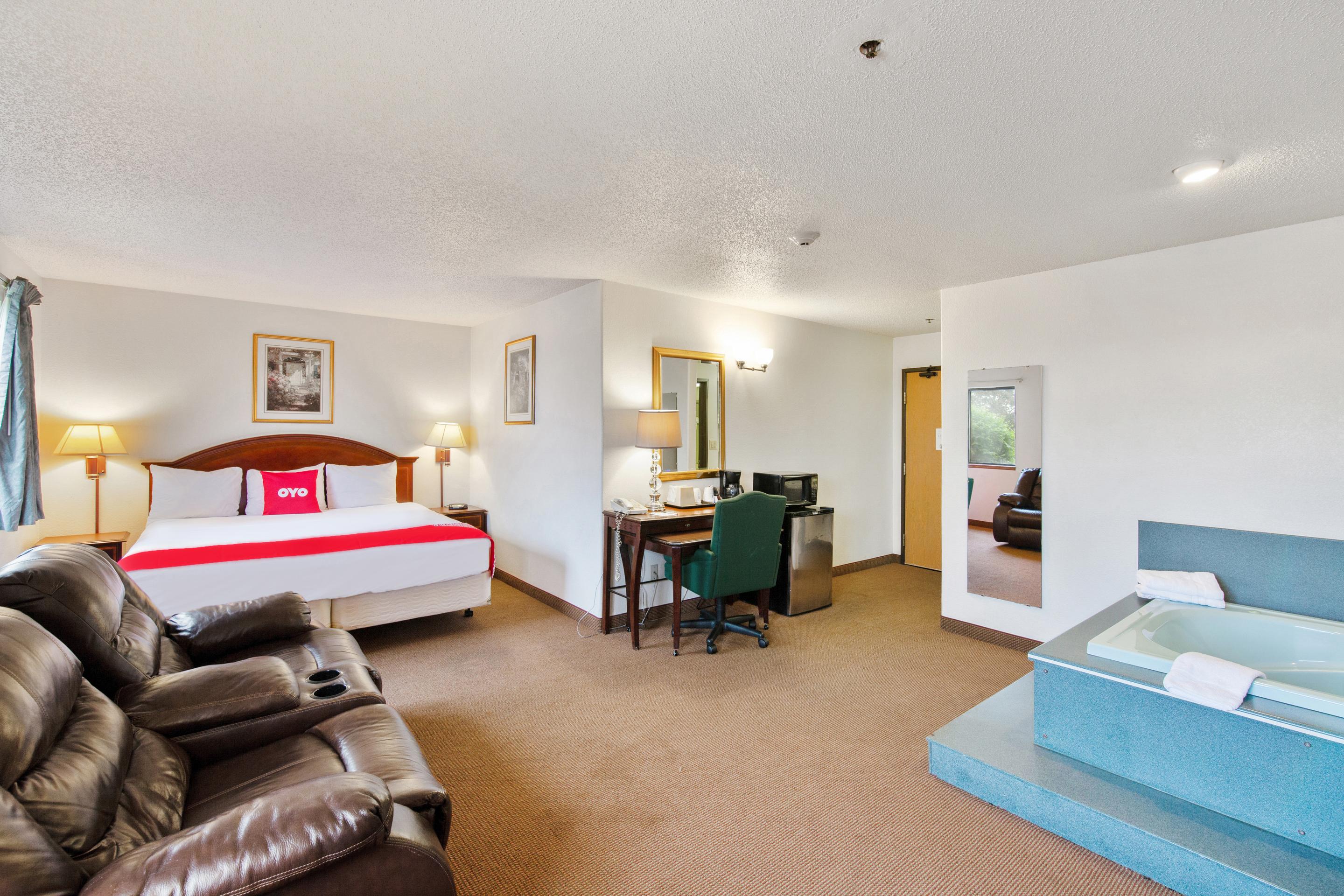 Oyo Hotel Portage I-94 Dış mekan fotoğraf