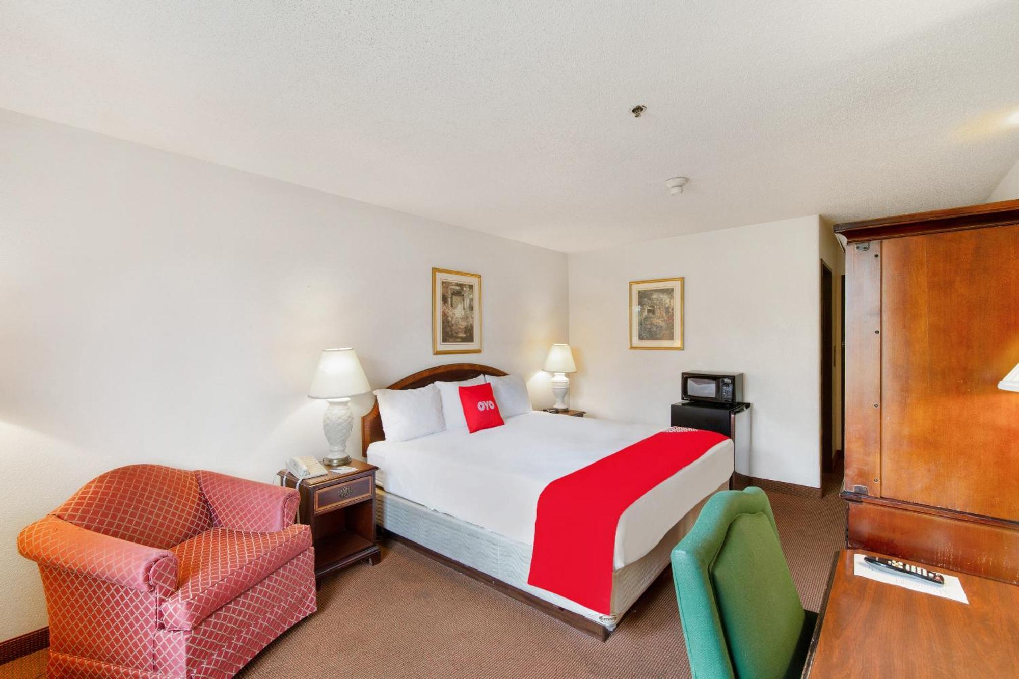 Oyo Hotel Portage I-94 Dış mekan fotoğraf